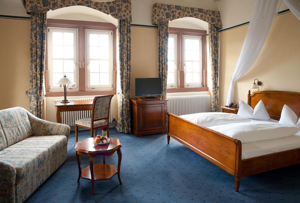 Schlosshotel Хиршхорн Стая снимка