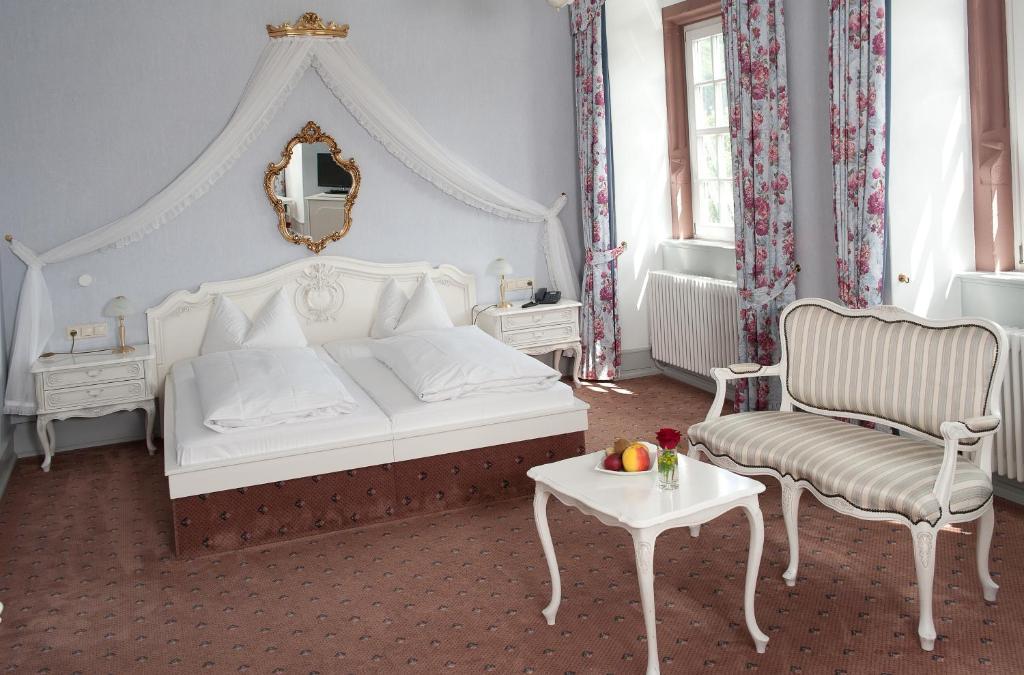 Schlosshotel Хиршхорн Стая снимка