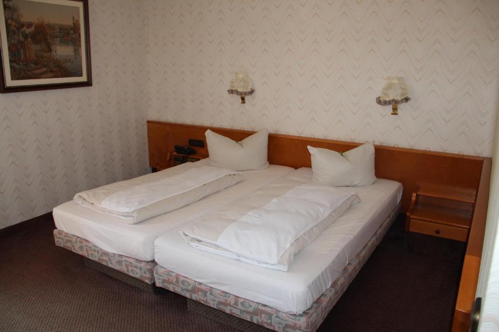 Schlosshotel Хиршхорн Стая снимка